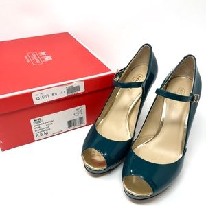 Coach peep toe shoes size 6.5 with box used